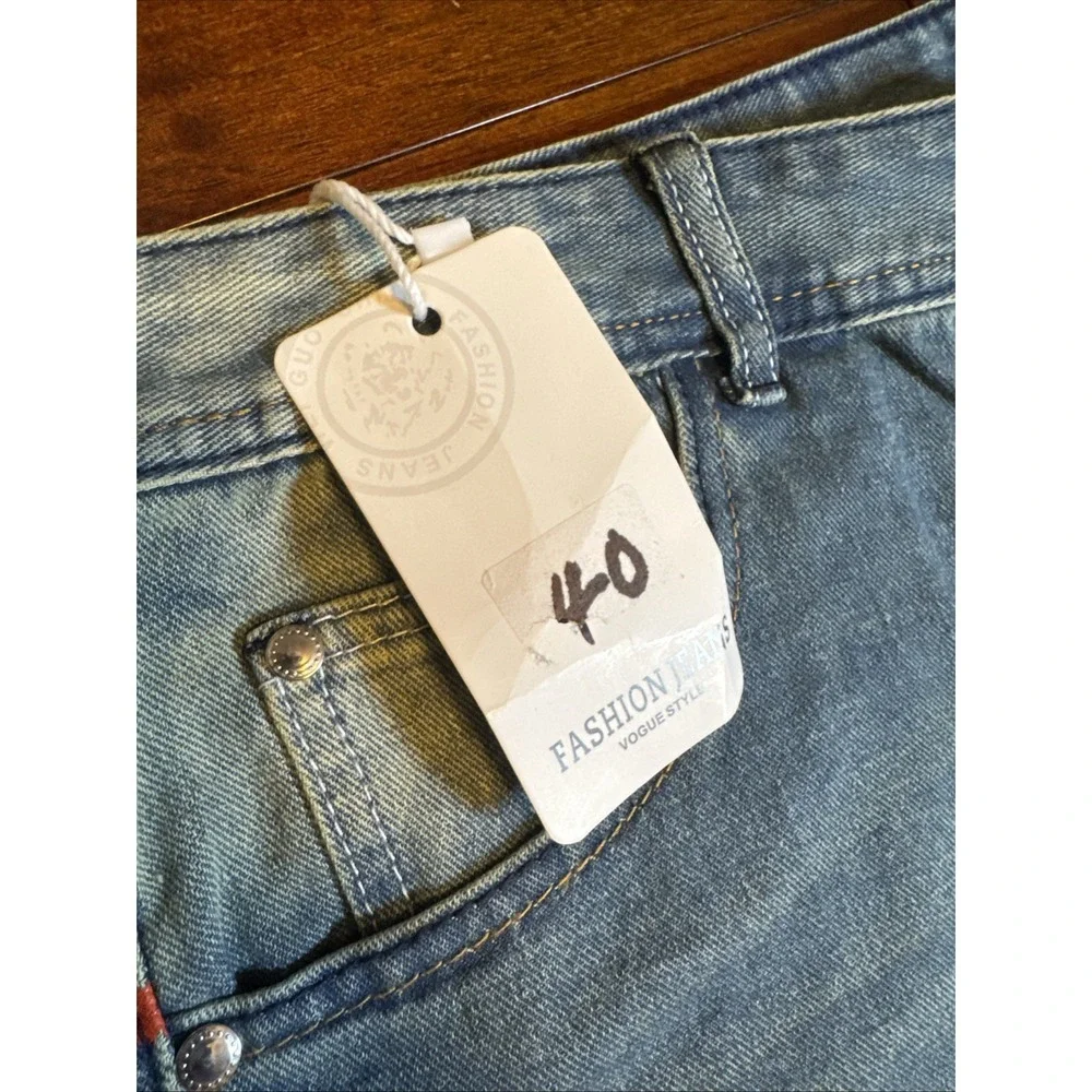 NWT Men's 40 Distressed Medium Wash Straight Leg‎ Denim Jeans Fashion Style